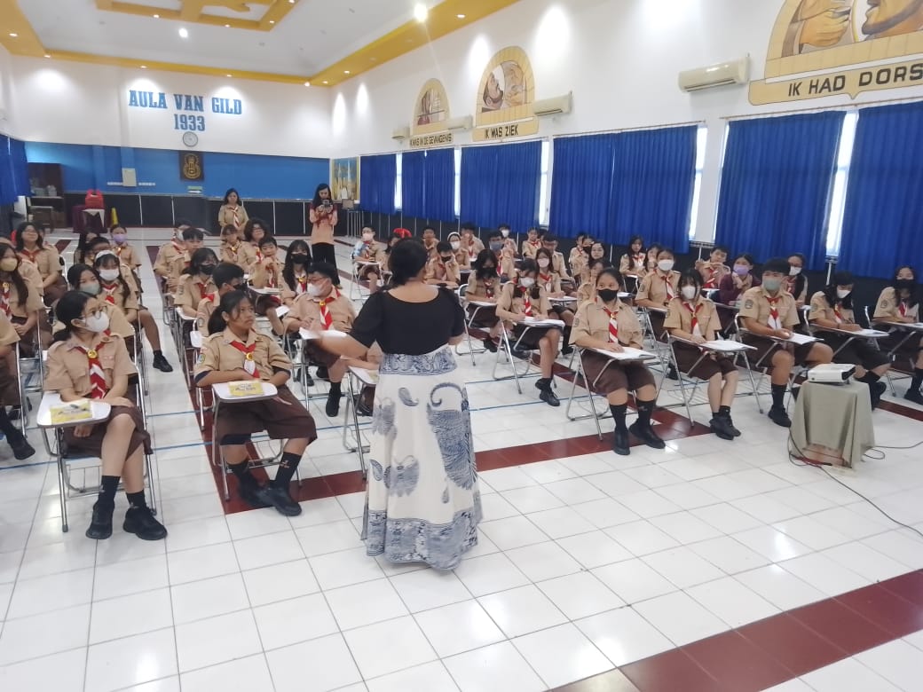 Roadshow Workshop Membaca Dan Literasi Perpustakaan Di SMP Budi Mulia